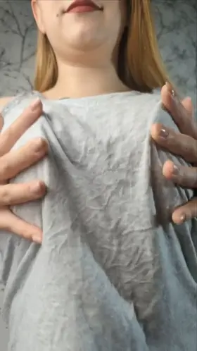 Busty drop right on your face :3