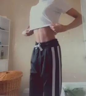 18, what would you do to me if I was locked in a room with you and couldn’t say no <3 xx