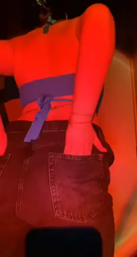 the jeans really hide the 🎂