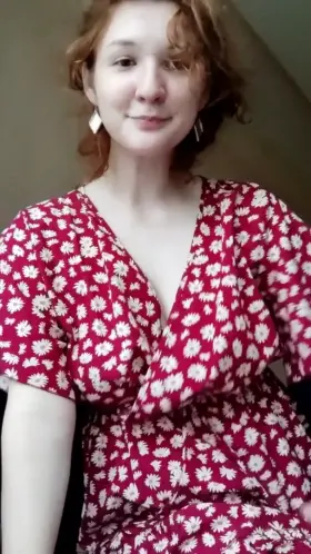 I love how easy it is to pull up that dress