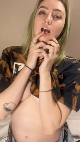 Wanna watch me fuck her?