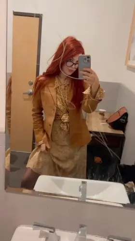 I’ll send you videos like this from the bathroom on our coffee date.