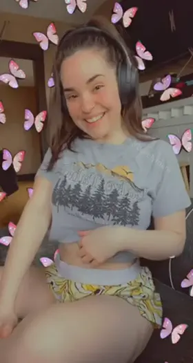 Any music recs for these tits? [oc]