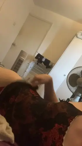 Just want attention I’m a good girl I promise