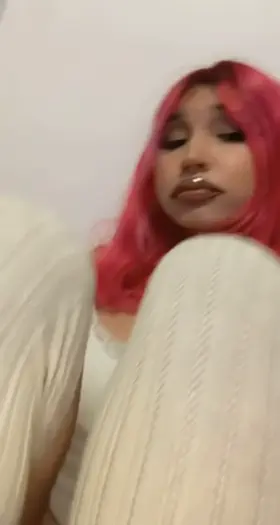 Pretti plz eat me out 😖