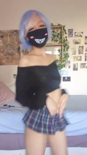 I really recommend to watch with sound so you can appreciate my ass better