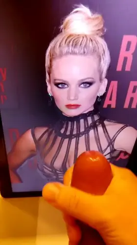 Jennifer Lawrence 💦💦💦