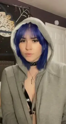 shocked by what’s underneath? 😽