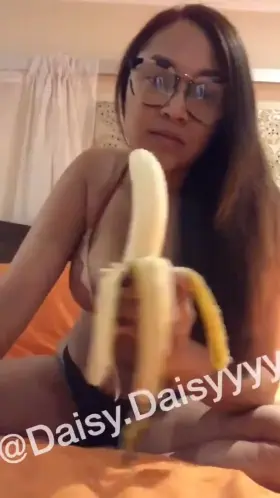 I want to replace that banana with my di*k....grab this 2tb mega pack from comment box