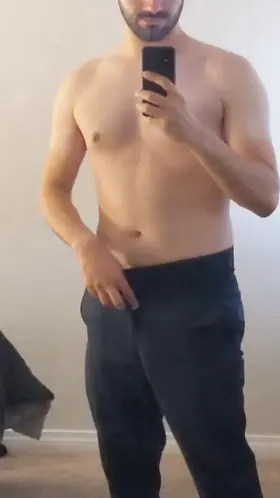 32 - Thoughts on going co[m]mando?