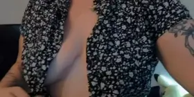 quick access in case you wanted to slide in between them :p