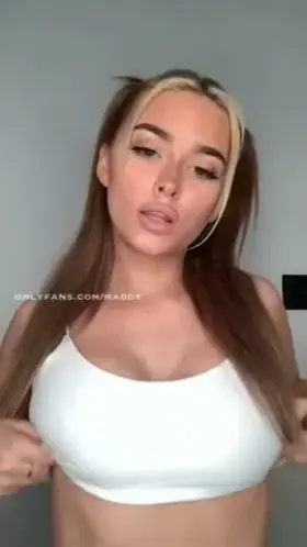 ✨$5 SALE✨💎Blue Eyed British Babygirl💎 I’m new 💁‍♀️♡ 18YO ♡ Petite Princess👸💝 I LOVE to do honest dick ratings 💝 uncensored content ♡ I always reply ♡ 100% amateur vids/pic ♡ Looking for someone not afraid of being intimate ♡ Fetish/Customs ♡ LINK in comments 🍒👇🏽👇🏽