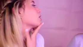 [Selling] I'm in your bed, what's the first thing you would do? sexting video custom calls] add ❤; kik and snapchat sexist3xx