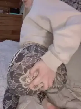 React if I can send you nudes 😉 👻 martin.nr0