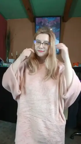 I am sure you would have a lot of fun with a nerdy girl like me :3