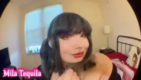 Lift my skirt up & give it a taste 👅