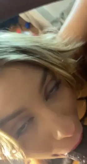 Love when I feel his nut sliding down my throat 💦