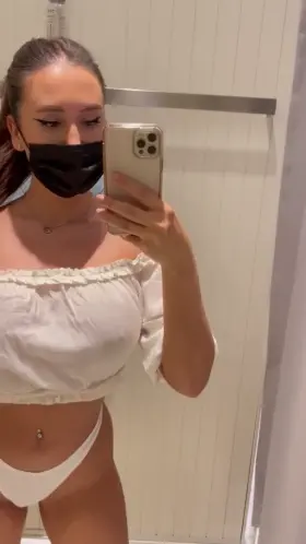 18F Isn’t changing room perfect for selfies?