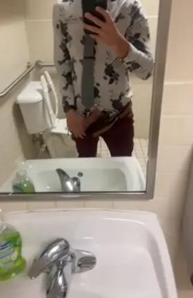 M4F looking for some fun pm me if you want more