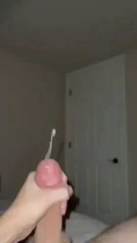 I love cum on my bush 🤤