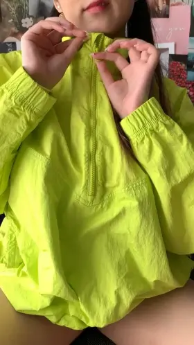 Even if this outfit looks good on me, I bet you would look better