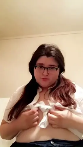 I heard someone likes titties here.