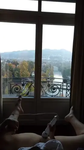 Squirting on the capital city 😈