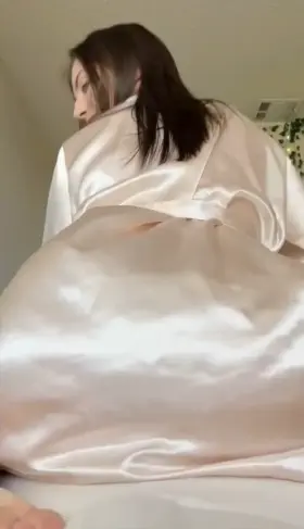 Now accepting tongues, fingers, and big cocks