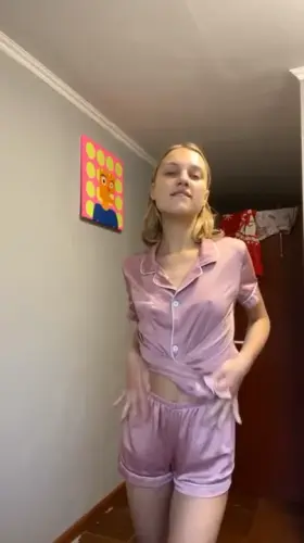 what outfit is better? 😇 4'8