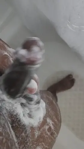 Quick shower before work, happy Monday 😊