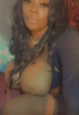 Getting ready to play😈