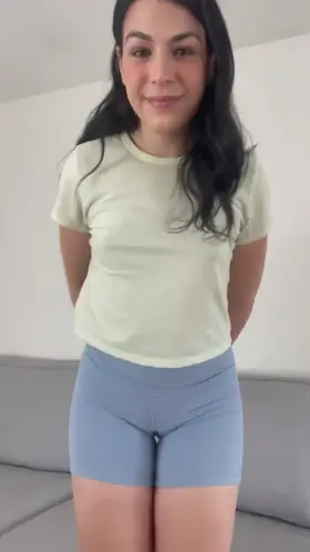 Tiny boobs + camel toes go well together :3 dont u think?