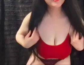 See what tricks I can do with my Asian G cups 😉