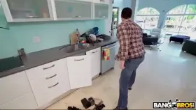 Victoria Cakes Fucks The Plumber