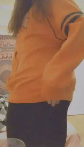 i need a dildo so bad 😭💕18 virgin