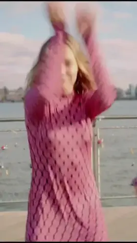 Maddie Ziegler dancing and jiggling