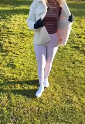 It’s cold in the park today can you tell? (F)