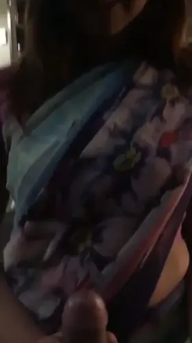 Sexy saree girl handjob and blowjob 😍😍😍 (comments)