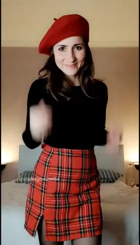 I think this outfit makes me look cute, what you think?