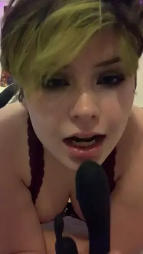 I wanna suck ur dick just like this