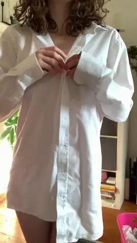 I Want To Look Her in The Eyes and...She Does Not Have a Head. Bummer.