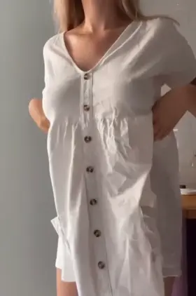 I'm back! Hope this makes your day a little better and your cock a little harder