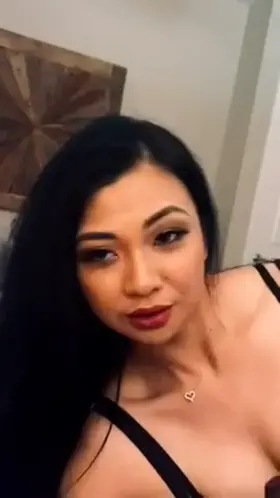 Im a little dirty pinay :)