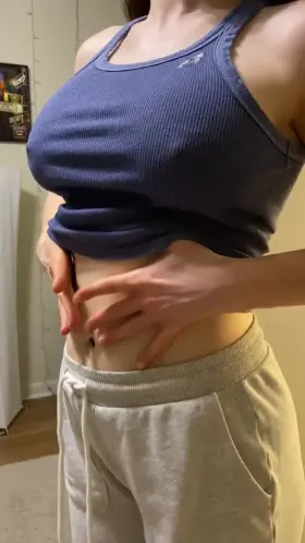 Imagine trying to get my whole boob in your mouth 🤭