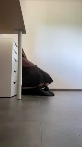 Oops I dropped my pen 💕