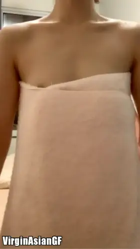 [18f] Letting my towel fall naturally to the ground...wanna help me take it off next time?