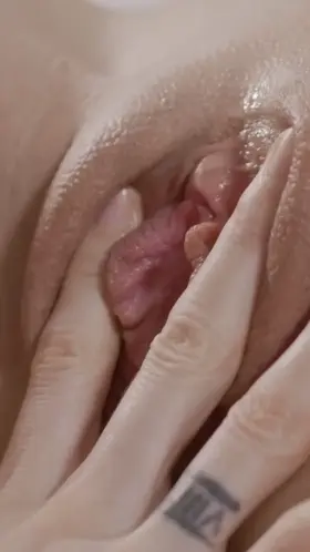 My clit needs this kind of attention