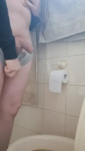 Ugh, I had to pee so bad...and now that I have, I'm incredibly horny... (she/her, trans)