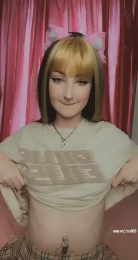 surprise!! boobies! ^-^