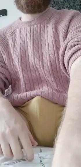 Feeling cuddly, anyone care to keep me warm ?